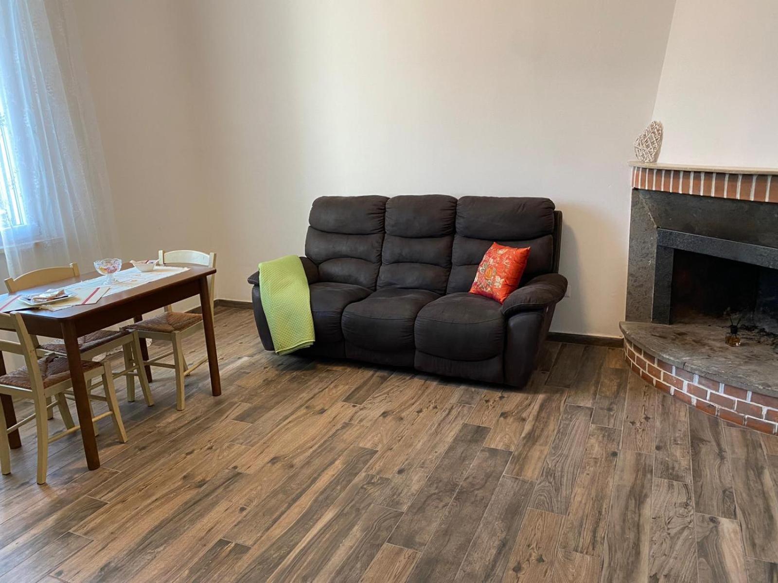 Terni Urban Nest Apartment Bagian luar foto