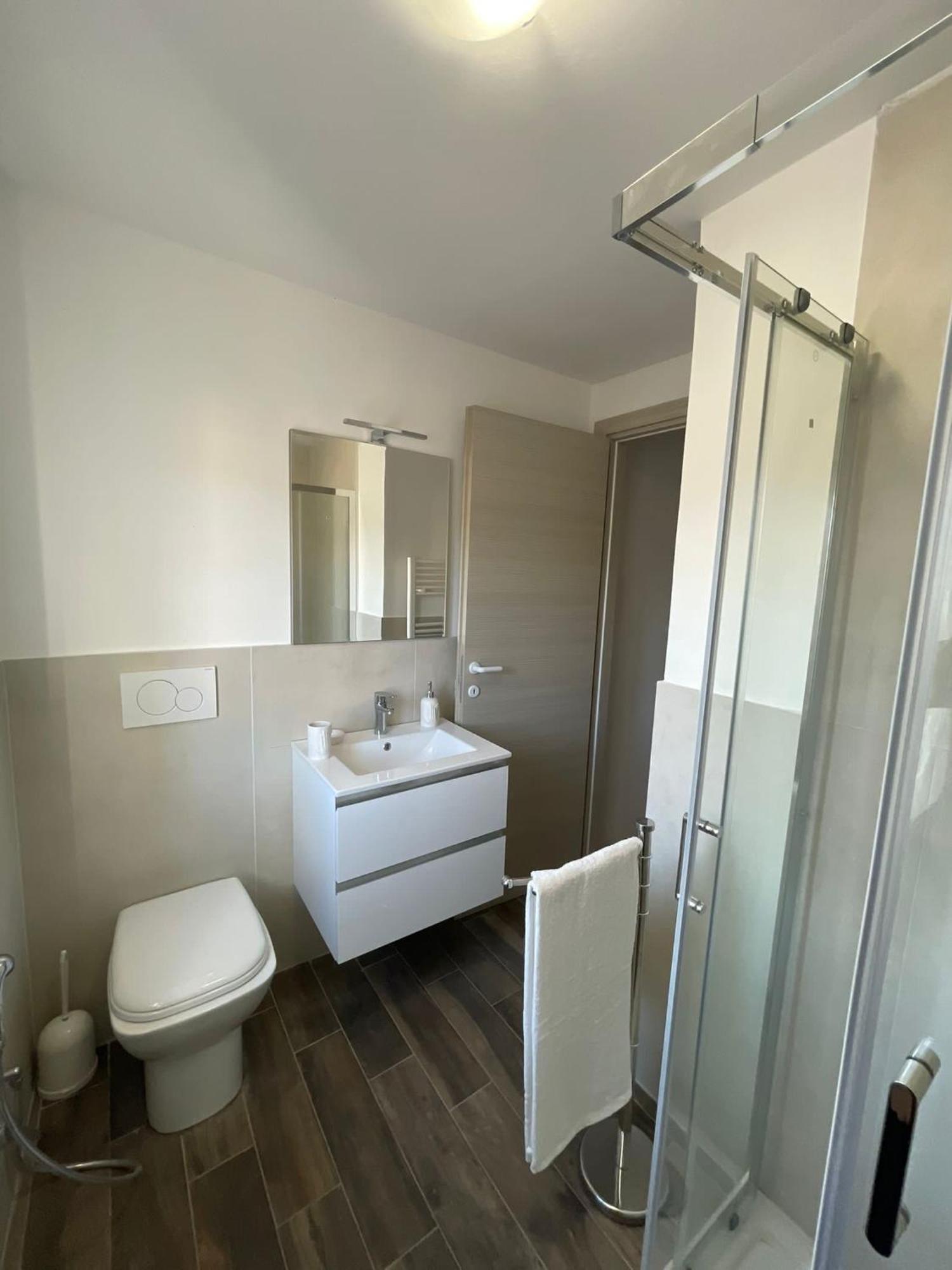 Terni Urban Nest Apartment Bagian luar foto